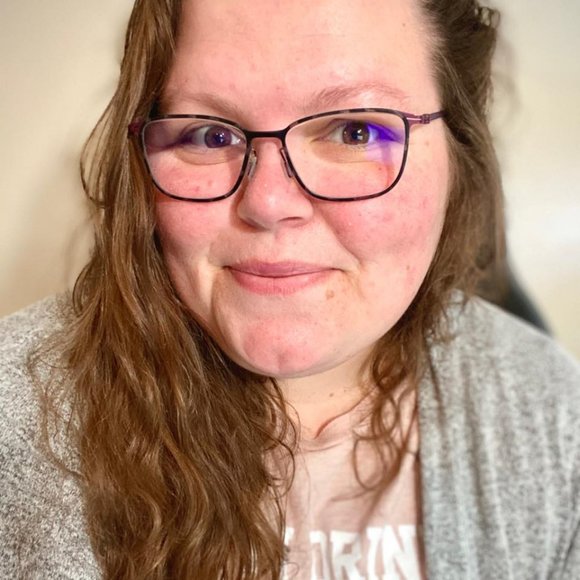 Meet Erika - Picture 2 of 5